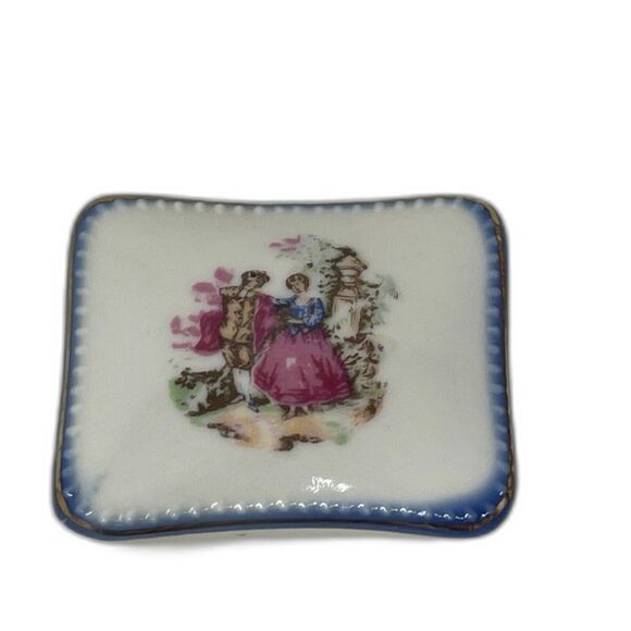 Vintage Porcelain Lidded Trinket Box Victorian Couple Scene Lady 2.75" Vanity - Picture 1 of 6